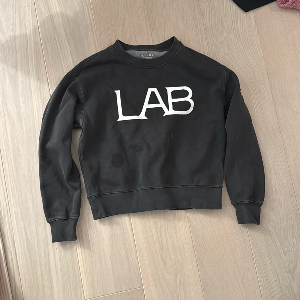 ETHOS XS LAGREE TRAINER SWEATER